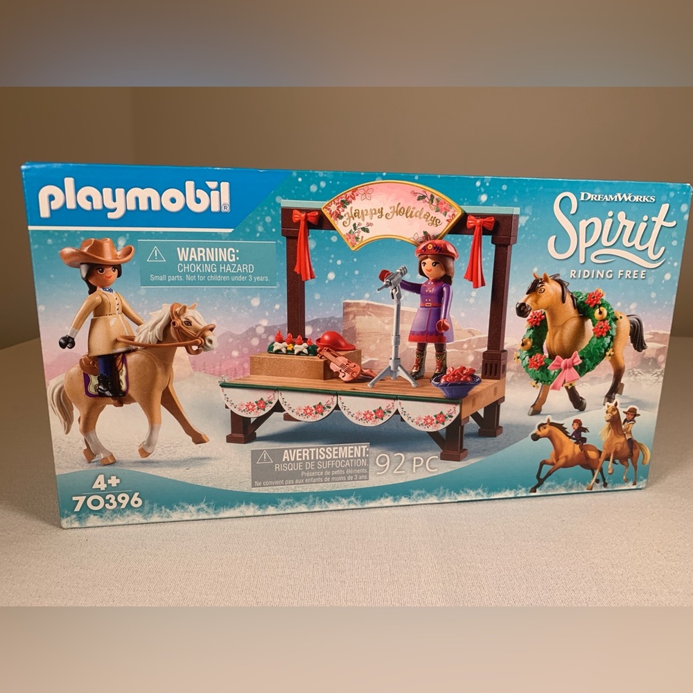 Playmobil Spirit Running Free Christmas Horse Playset 70396 NEW sealed Box 92 pc